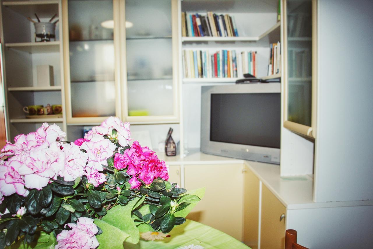 Gottardo Bed & Breakfast มอนเซร์ราโต ภายนอก รูปภาพ
