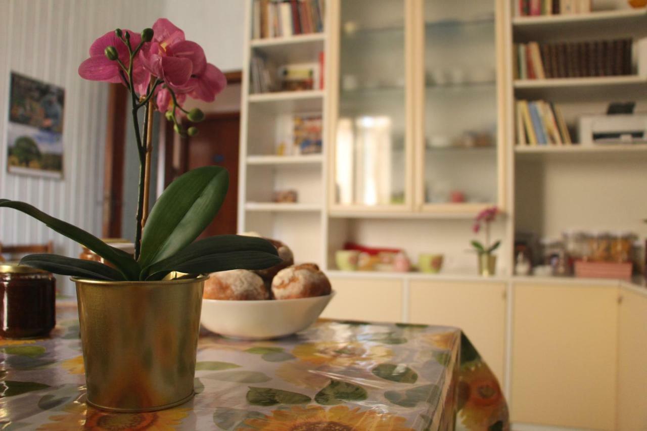 Gottardo Bed & Breakfast มอนเซร์ราโต ภายนอก รูปภาพ
